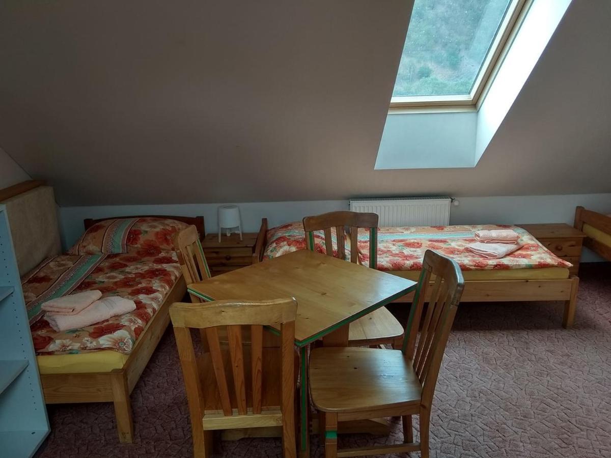 Guest House Kaskada Vrané nad Vltavou Екстериор снимка