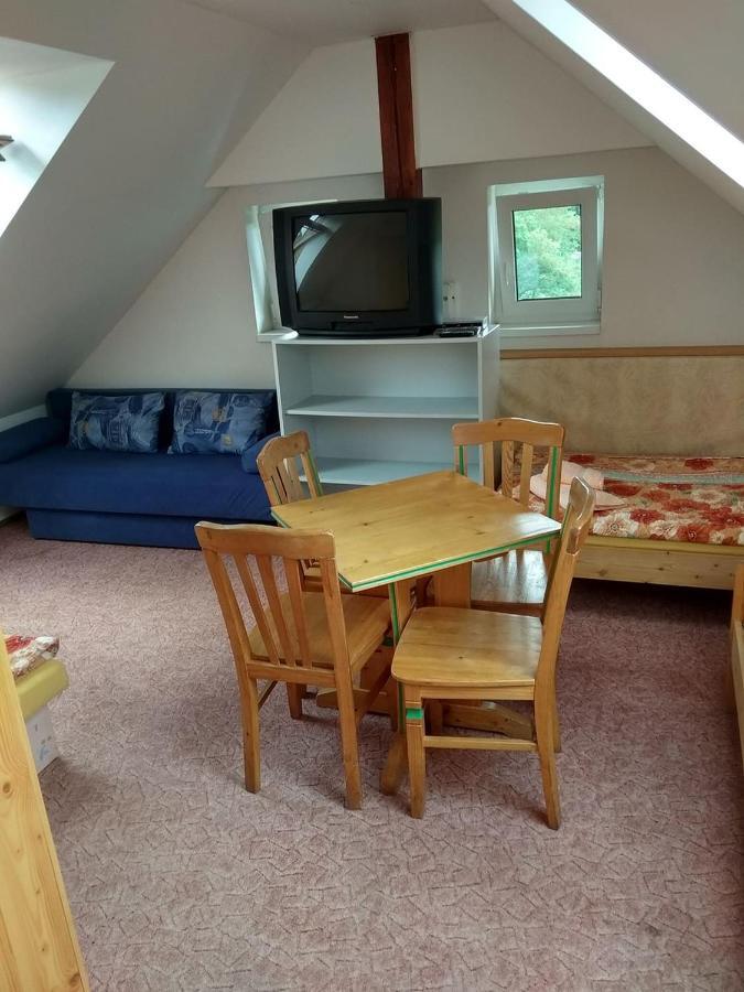 Guest House Kaskada Vrané nad Vltavou Екстериор снимка